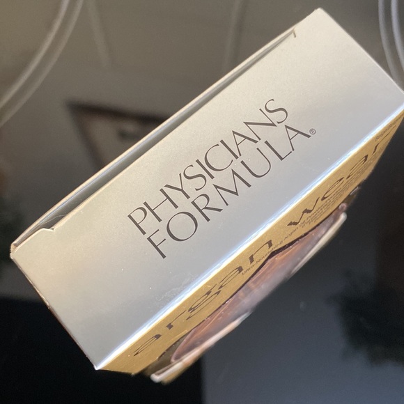 PHYSICIANS FORMULA Argan Wear Ultra-Nourishing Argain Oil Powder – Beige - Picture 3 of 4